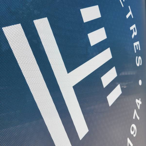 Gros plan du rendu spécifique du microperforé